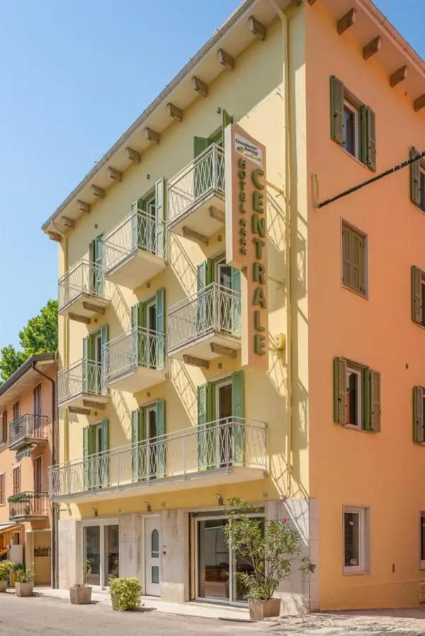 Hotel Centrale 6